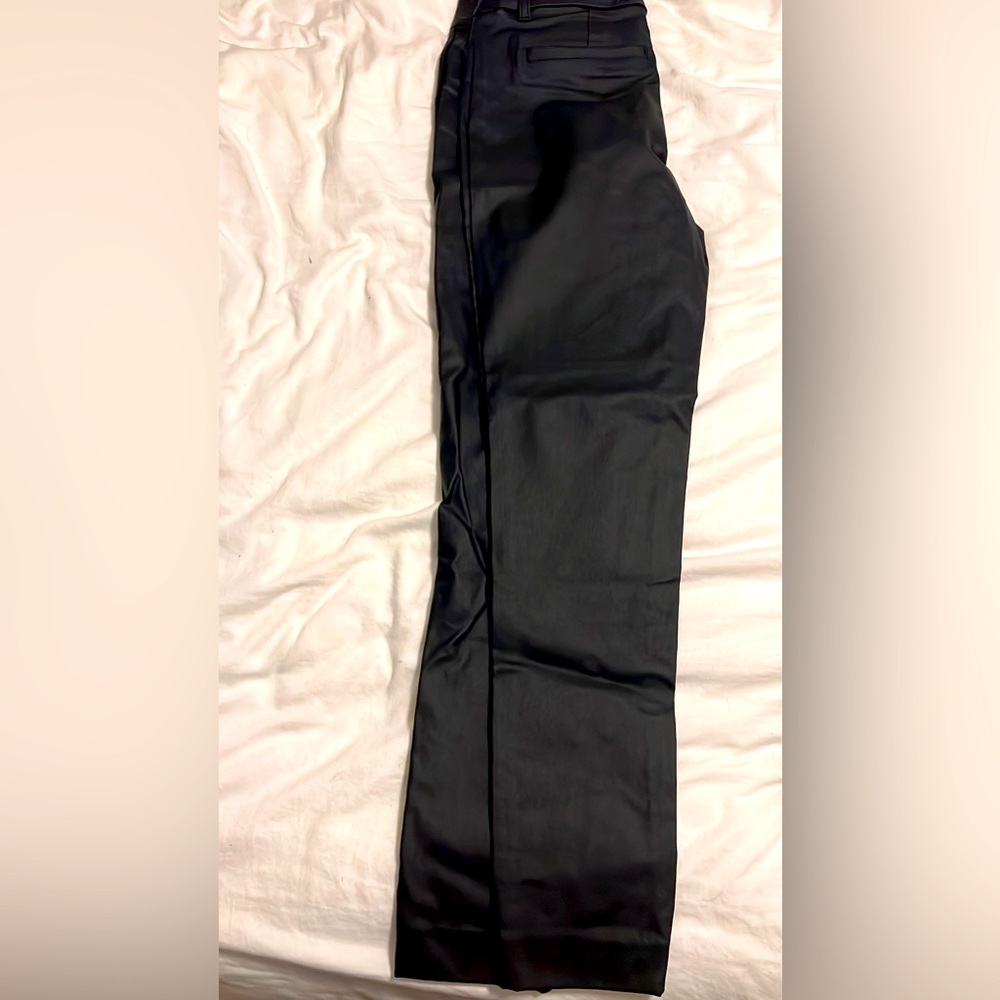 Maurice’s leather M leggings NWOT